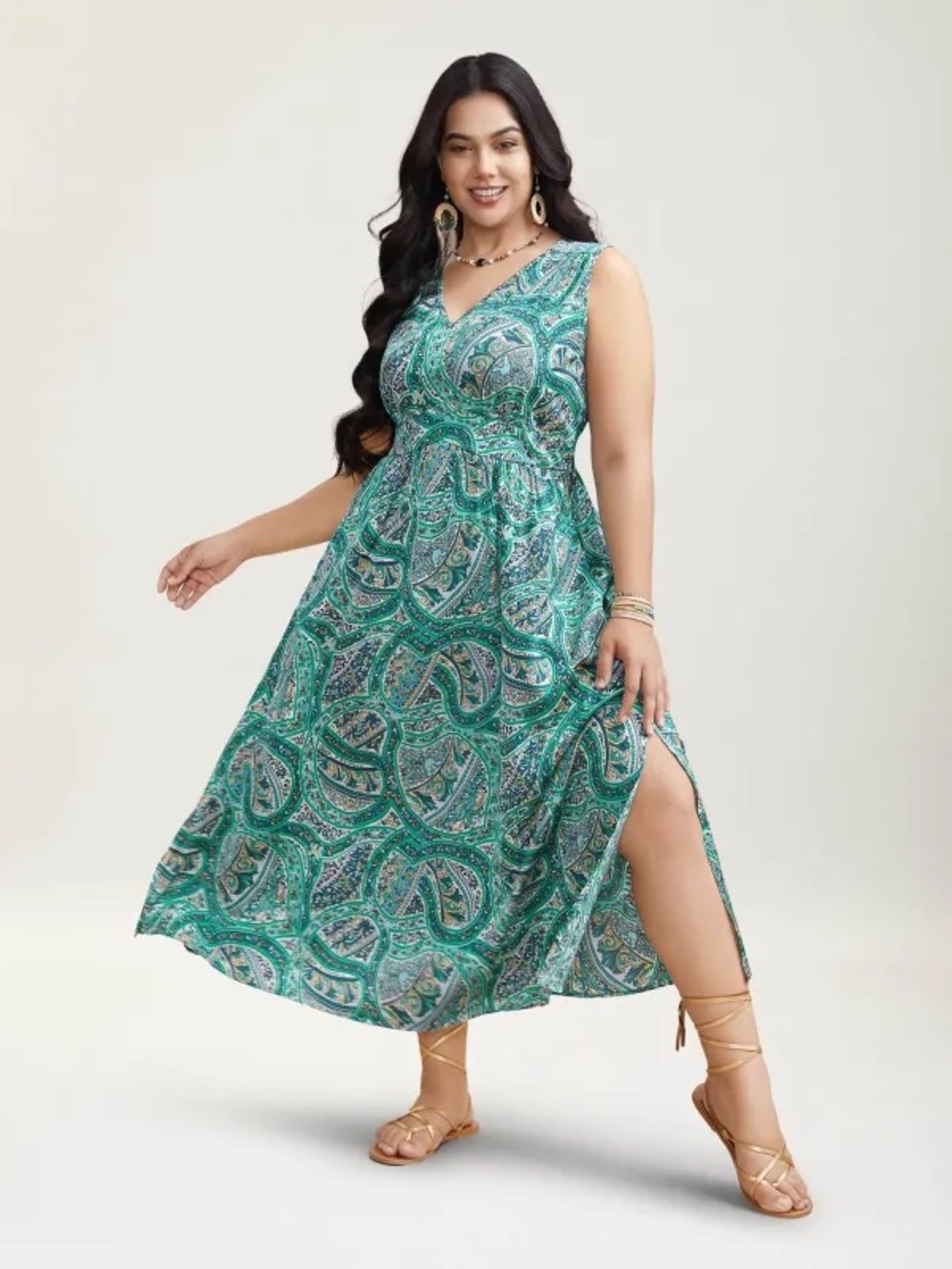 BloomChic Green Paisley V-Neck Midi Dress